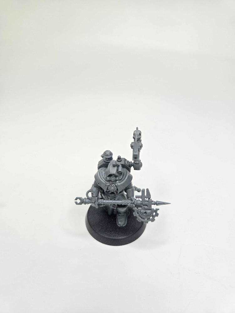 ADEPTUS MECHANICUS - TECH-PRIEST ENGINSEER - WARHAMMER 40K (A1101)