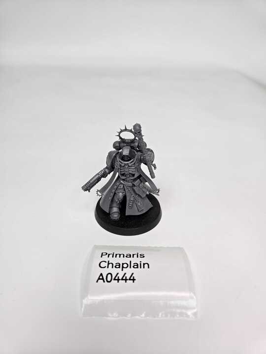 ADEPTUS ASTARTES - PRIMARIS CHAPLAIN - WARHAMMER 40K (A0444)