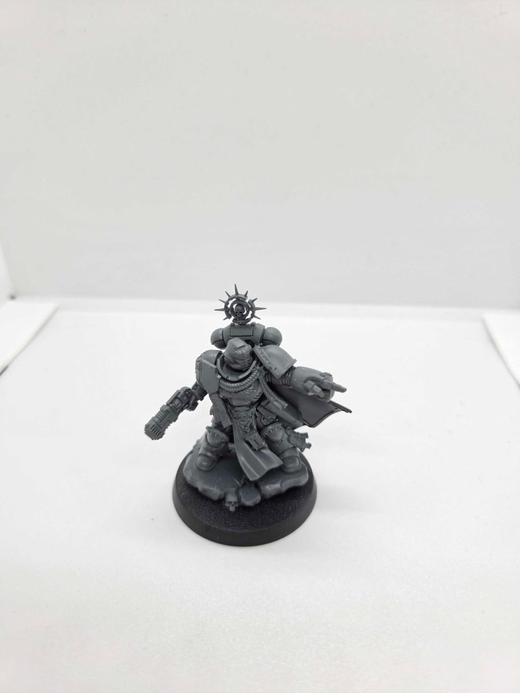 Other Marines - Primaris Captain - Warhammer 40000 - UM-00091