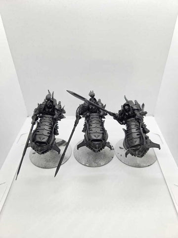 Adeptus Custodes - Vertus Praetors - Warhammer 40000 - UM-00281
