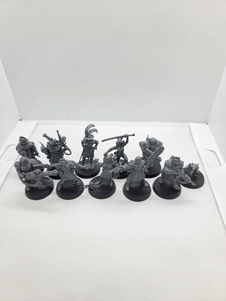 Imperial Agents - Rogue Trader Entourage and Voidsmen-at-Arms - Warhammer 40000 - UM-00295